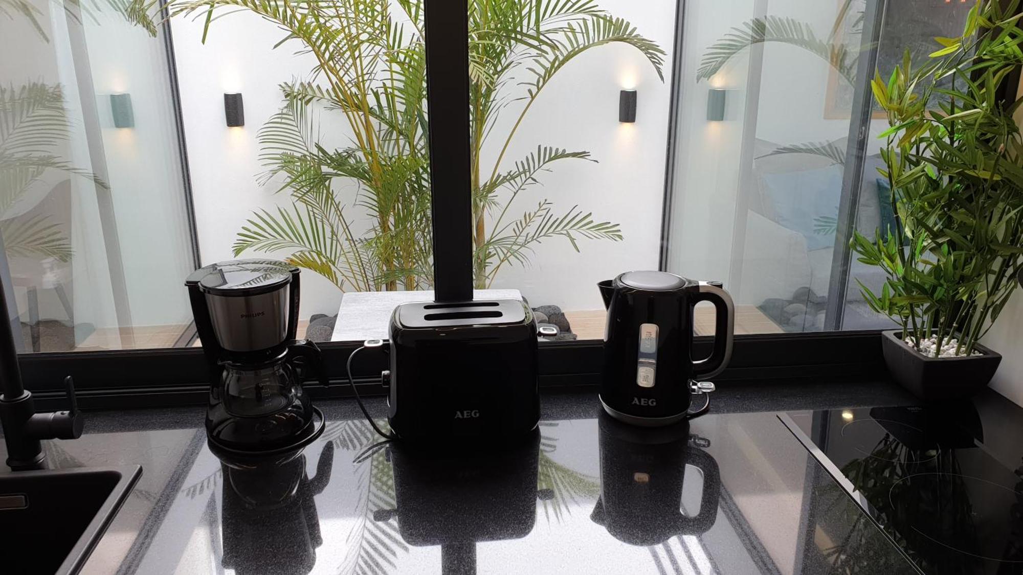 Home At Azores - Oasis House São Roque Habitación foto